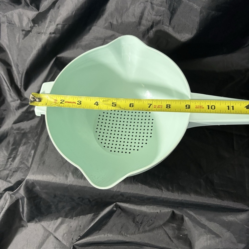 Vintage Tupperware Large 2Qt Colander Strainer #1523 Seafoam Blue Green - Picture 7 of 8